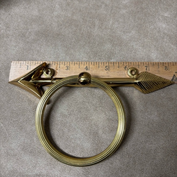 Vintage Set of (3) Solid Brass Towel Holders Arrow Design - Picture 7 of 9